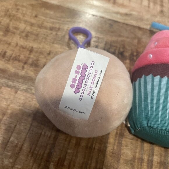 3 SCENTED Backpack Clips ~ OH SO YUMMY Cupcake Watermelon Donut - Picture 6 of 7